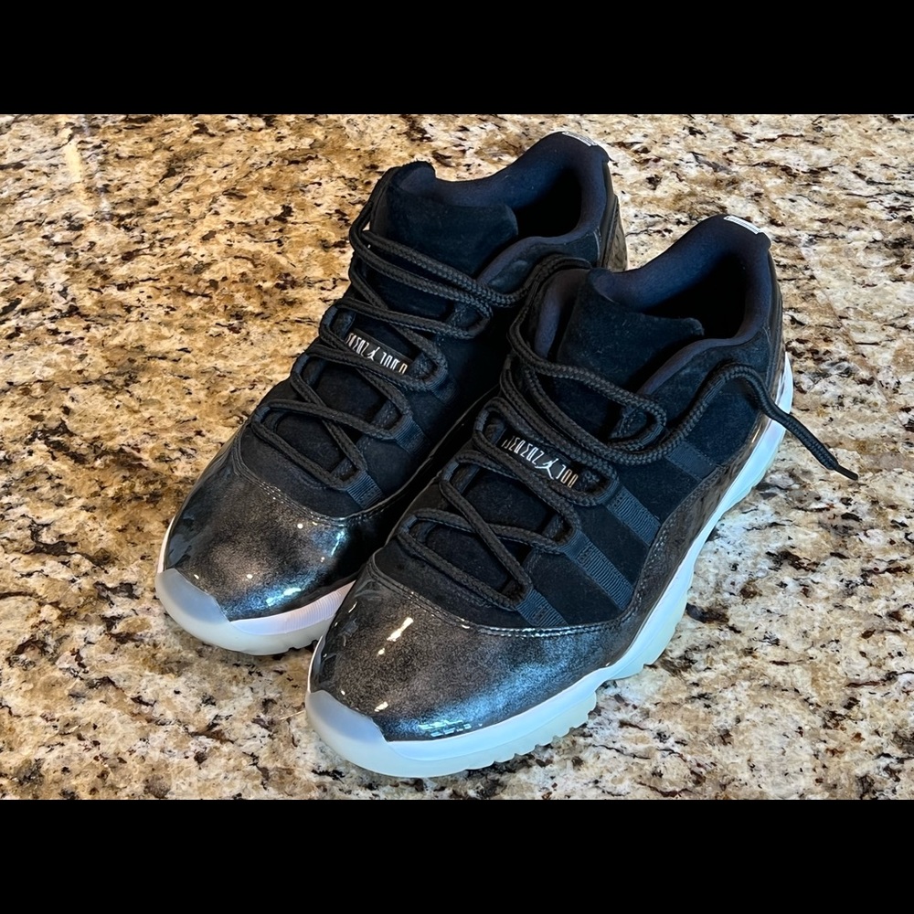 AIR JORDAN XI LOW BARONS, Men Size 12